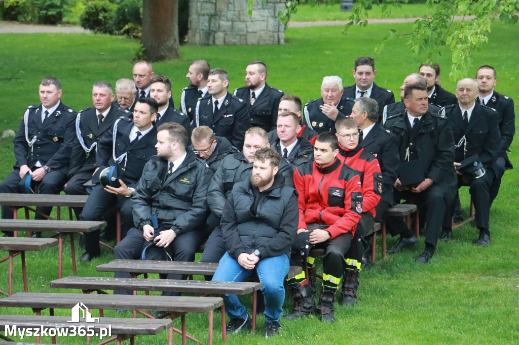 Fotorelacja: Pielgrzymka Rodzin Strażackich do Sanktuarium w Leśniowie