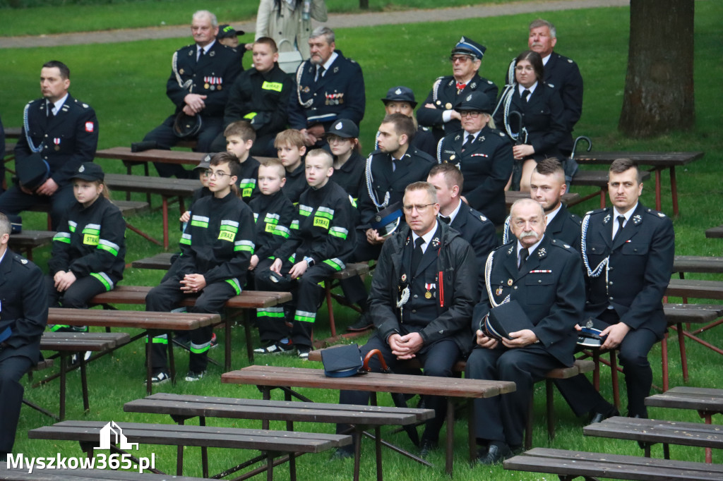 Fotorelacja: Pielgrzymka Rodzin Strażackich do Sanktuarium w Leśniowie