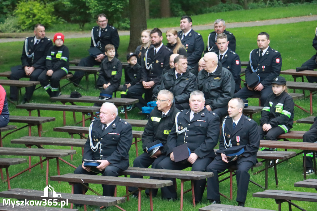 Fotorelacja: Pielgrzymka Rodzin Strażackich do Sanktuarium w Leśniowie