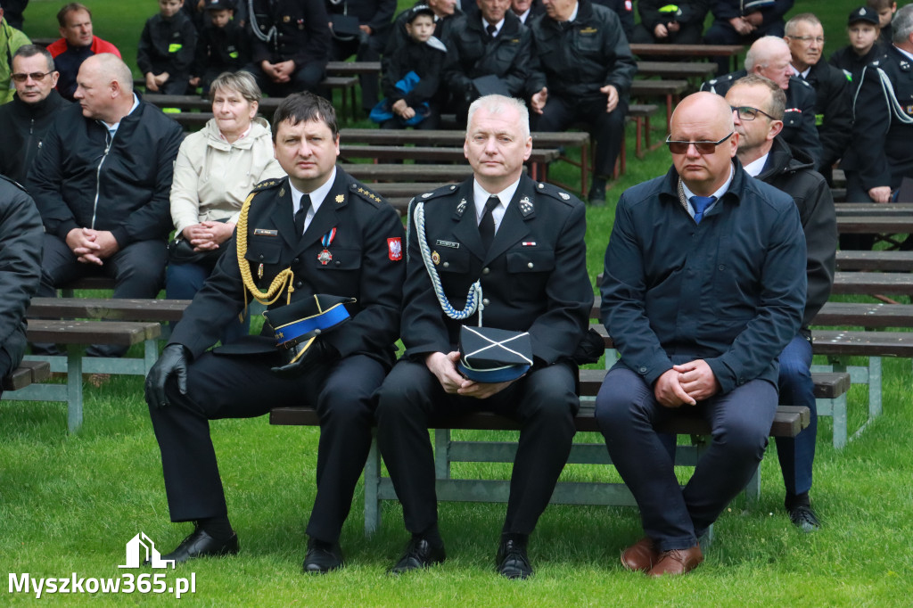 Fotorelacja: Pielgrzymka Rodzin Strażackich do Sanktuarium w Leśniowie