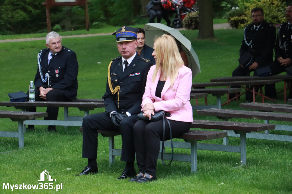 Fotorelacja: Pielgrzymka Rodzin Strażackich do Sanktuarium w Leśniowie
