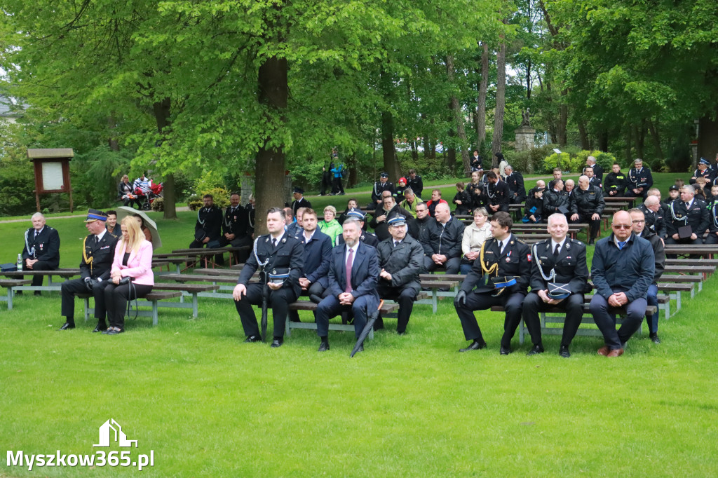 Fotorelacja: Pielgrzymka Rodzin Strażackich do Sanktuarium w Leśniowie