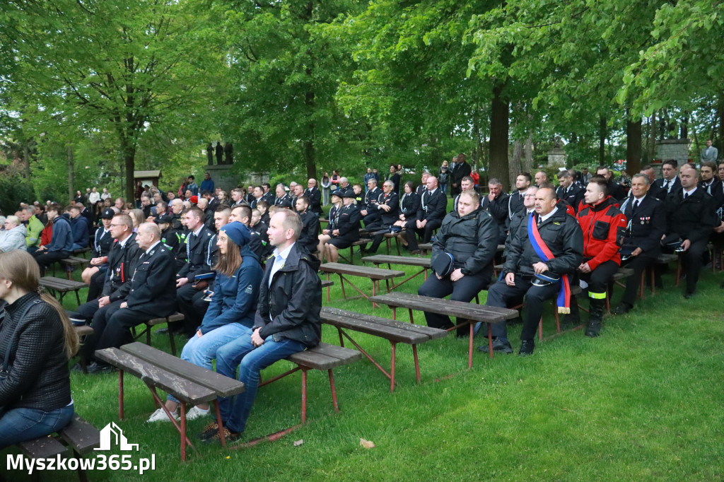 Fotorelacja: Pielgrzymka Rodzin Strażackich do Sanktuarium w Leśniowie