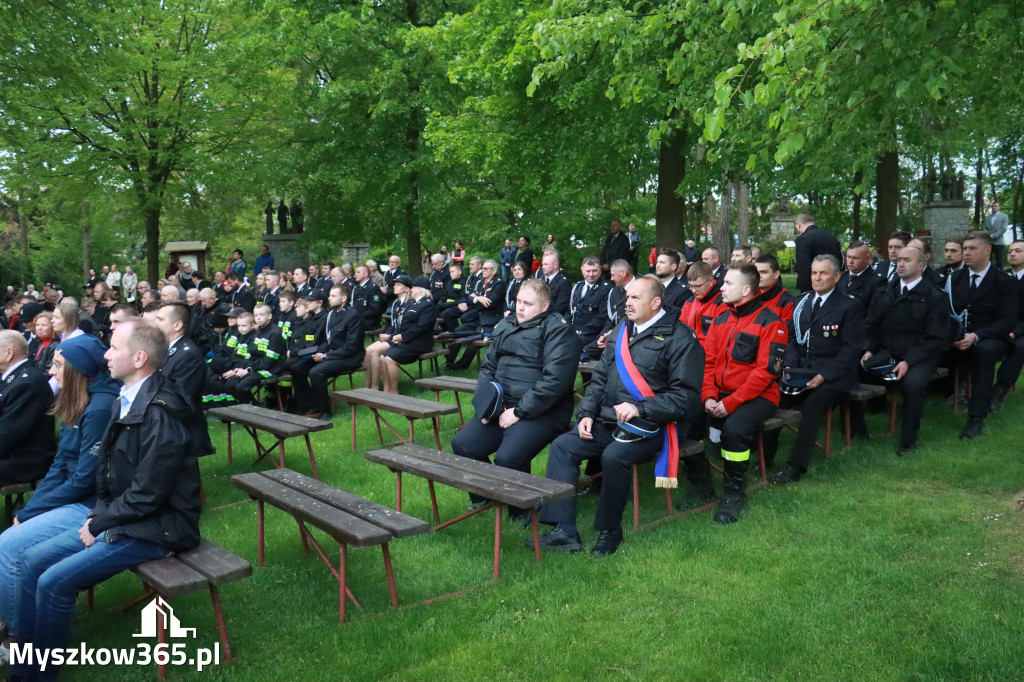 Fotorelacja: Pielgrzymka Rodzin Strażackich do Sanktuarium w Leśniowie