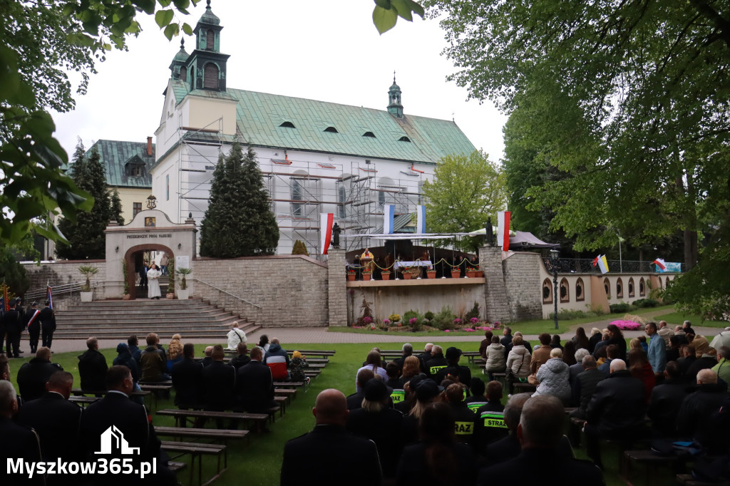 Fotorelacja: Pielgrzymka Rodzin Strażackich do Sanktuarium w Leśniowie