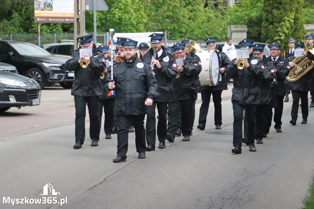 Fotorelacja: Pielgrzymka Rodzin Strażackich do Sanktuarium w Leśniowie