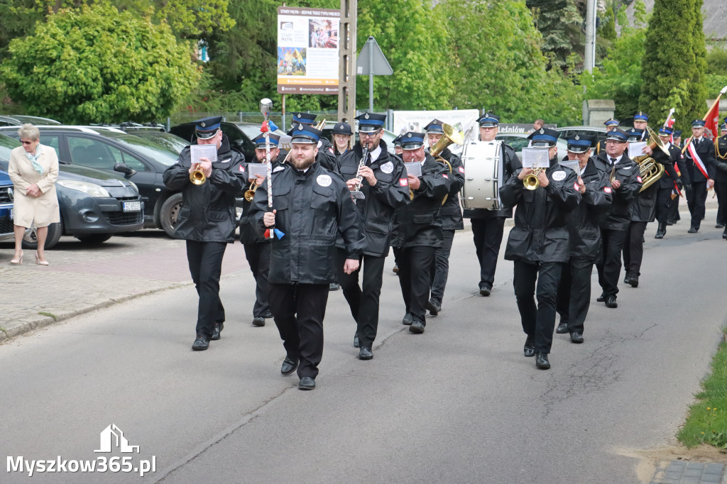 Fotorelacja: Pielgrzymka Rodzin Strażackich do Sanktuarium w Leśniowie