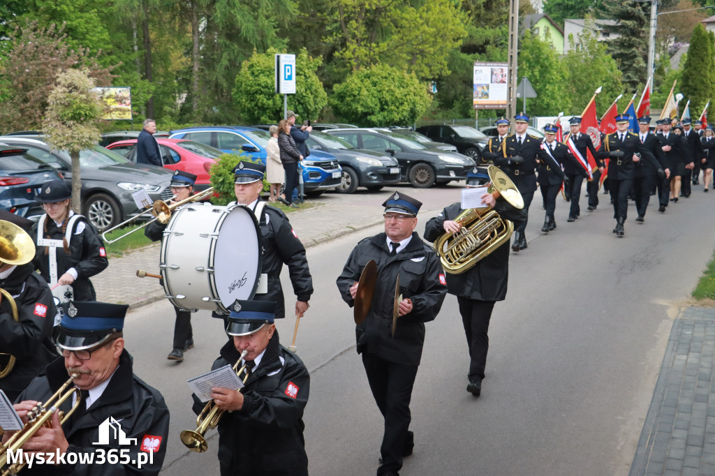 Fotorelacja: Pielgrzymka Rodzin Strażackich do Sanktuarium w Leśniowie