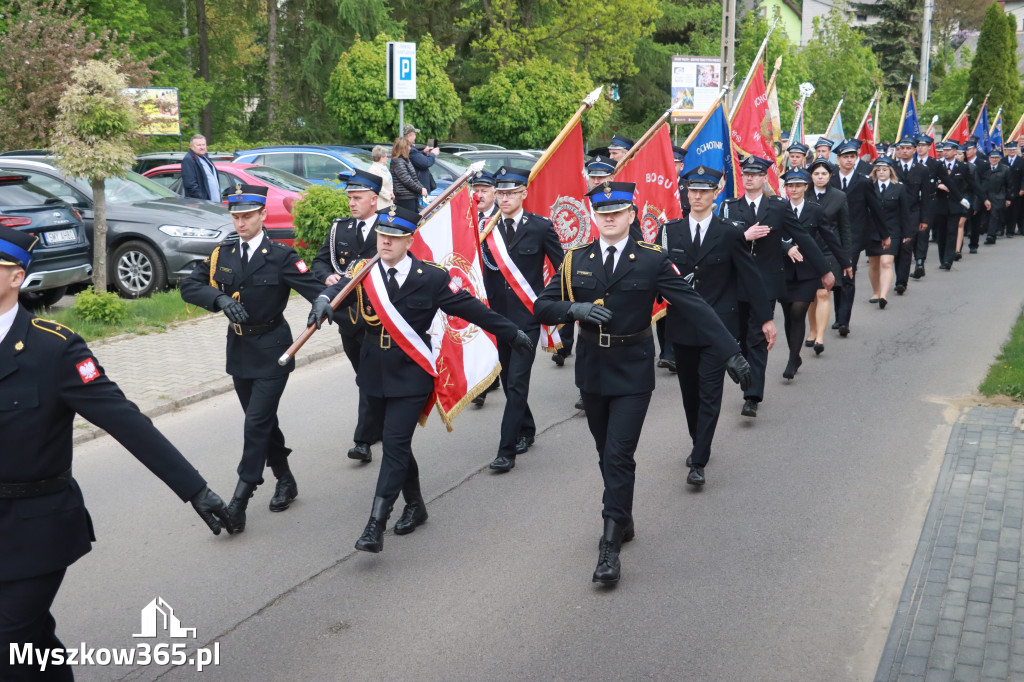 Fotorelacja: Pielgrzymka Rodzin Strażackich do Sanktuarium w Leśniowie