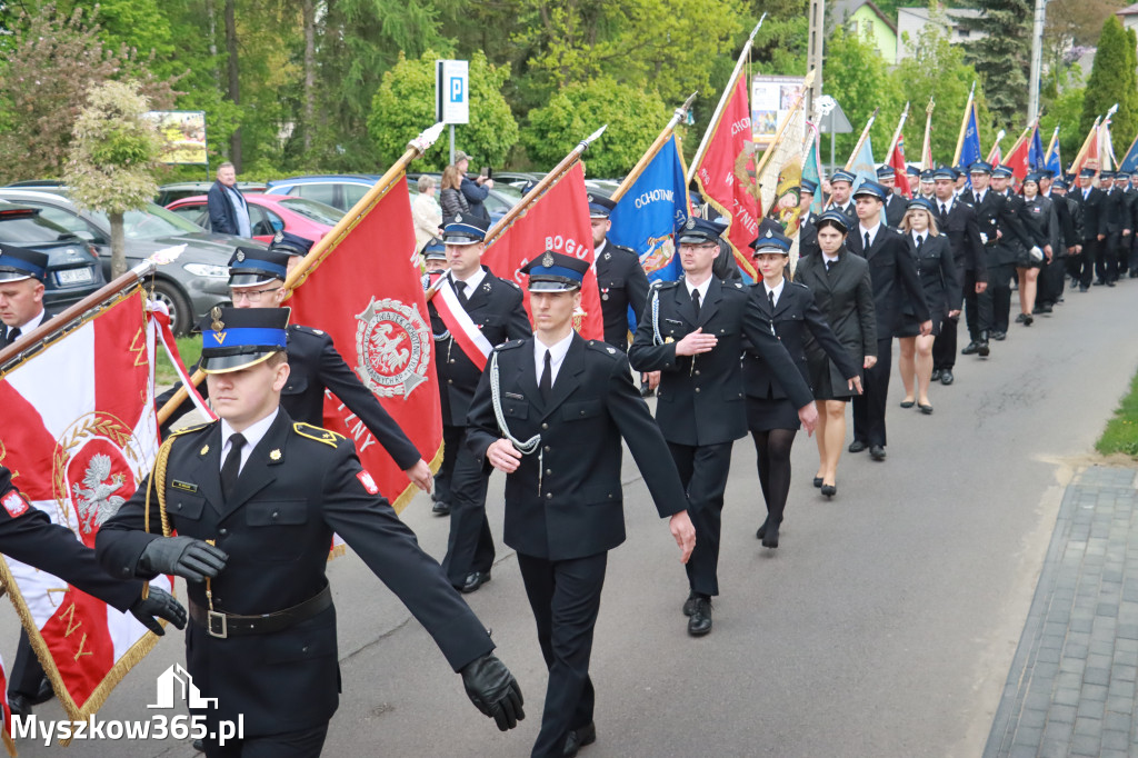 Fotorelacja: Pielgrzymka Rodzin Strażackich do Sanktuarium w Leśniowie