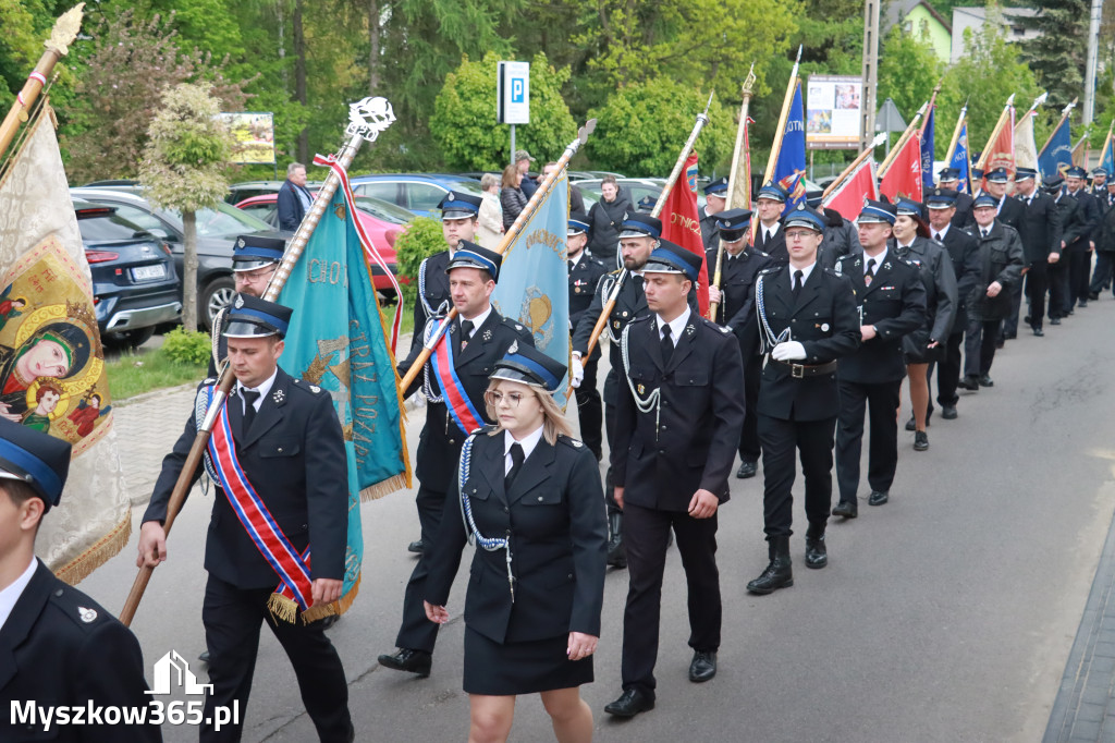 Fotorelacja: Pielgrzymka Rodzin Strażackich do Sanktuarium w Leśniowie