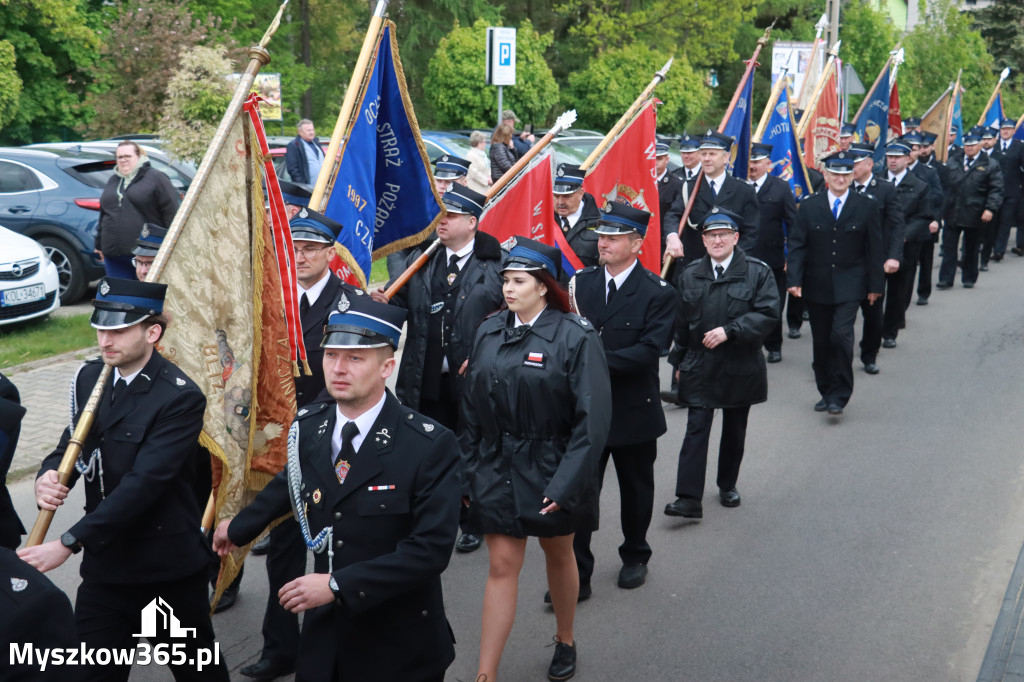 Fotorelacja: Pielgrzymka Rodzin Strażackich do Sanktuarium w Leśniowie