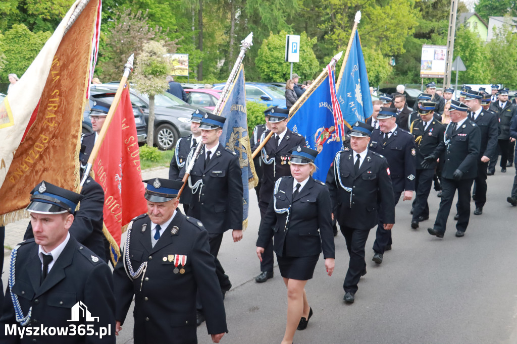 Fotorelacja: Pielgrzymka Rodzin Strażackich do Sanktuarium w Leśniowie