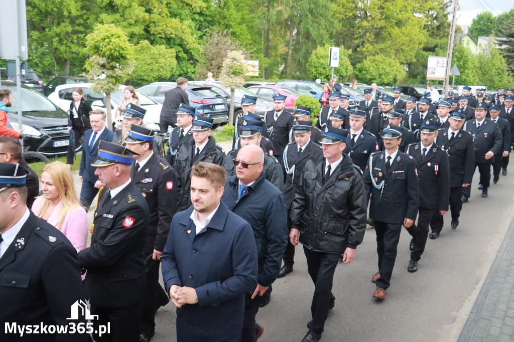 Fotorelacja: Pielgrzymka Rodzin Strażackich do Sanktuarium w Leśniowie