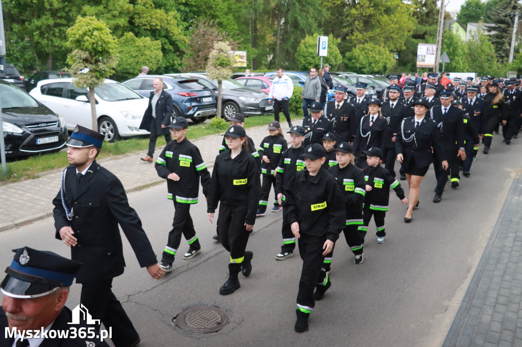 Fotorelacja: Pielgrzymka Rodzin Strażackich do Sanktuarium w Leśniowie