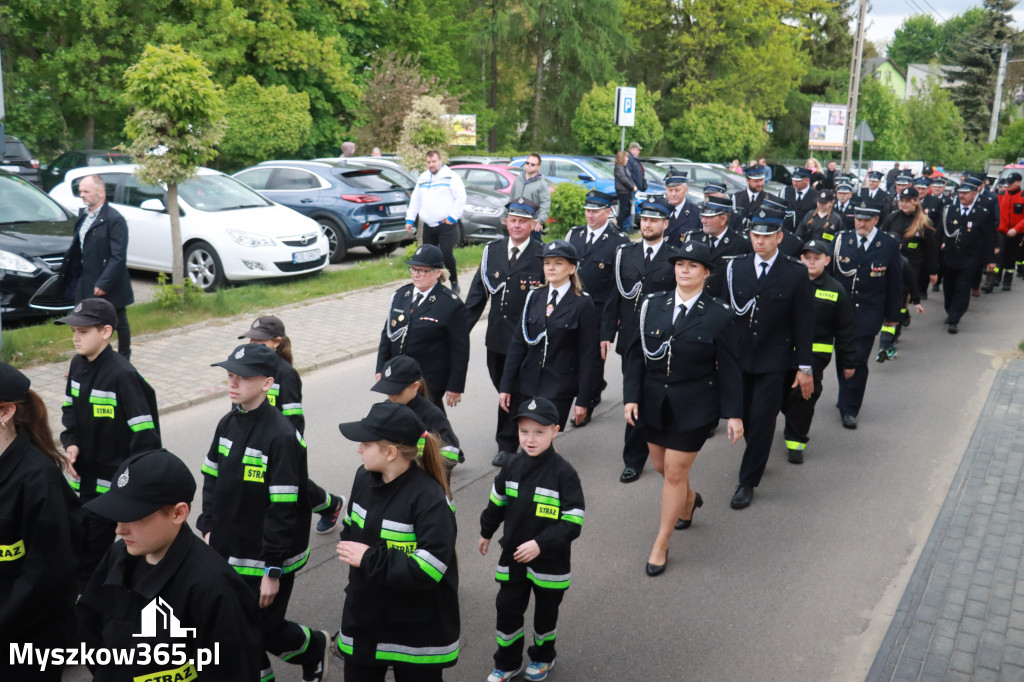 Fotorelacja: Pielgrzymka Rodzin Strażackich do Sanktuarium w Leśniowie