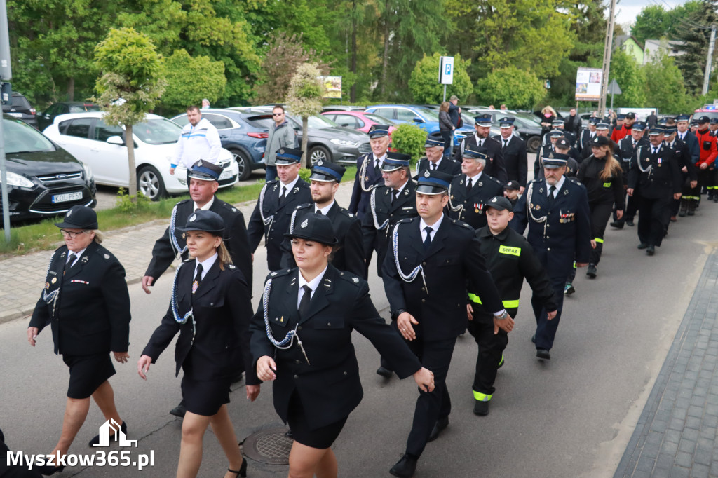 Fotorelacja: Pielgrzymka Rodzin Strażackich do Sanktuarium w Leśniowie