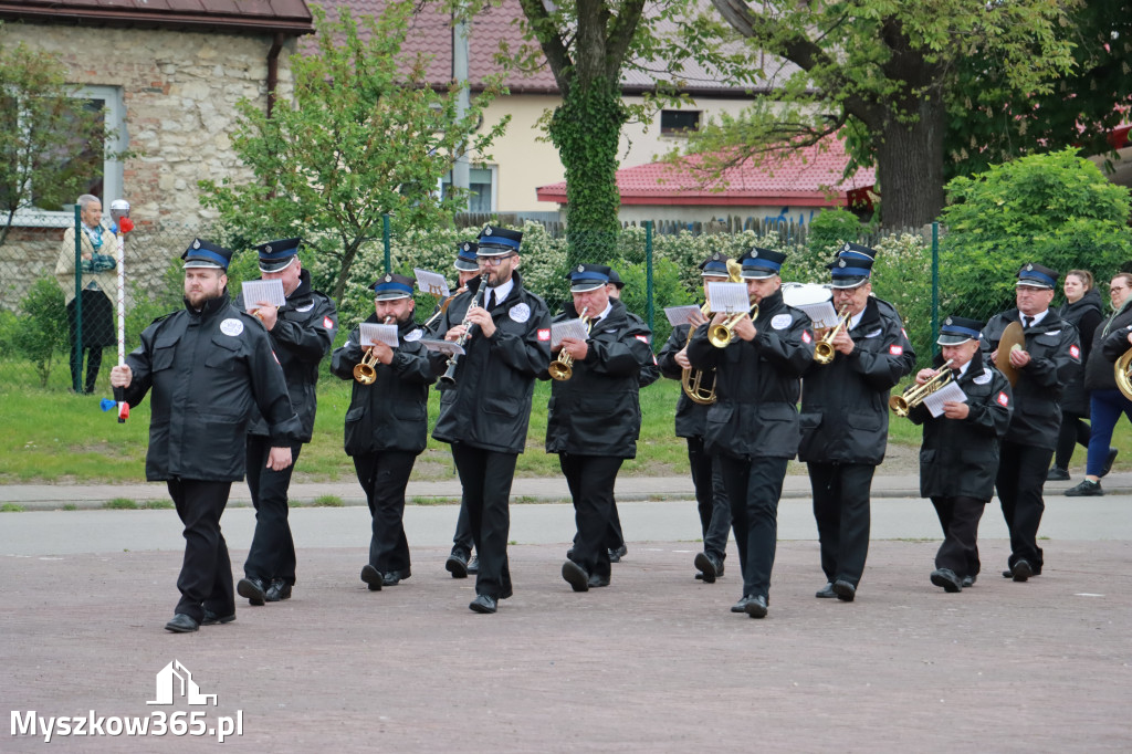 Fotorelacja: Pielgrzymka Rodzin Strażackich do Sanktuarium w Leśniowie