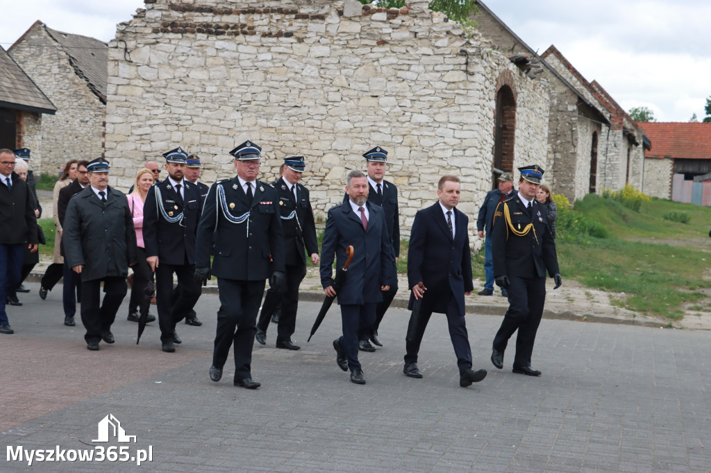 Fotorelacja: Pielgrzymka Rodzin Strażackich do Sanktuarium w Leśniowie