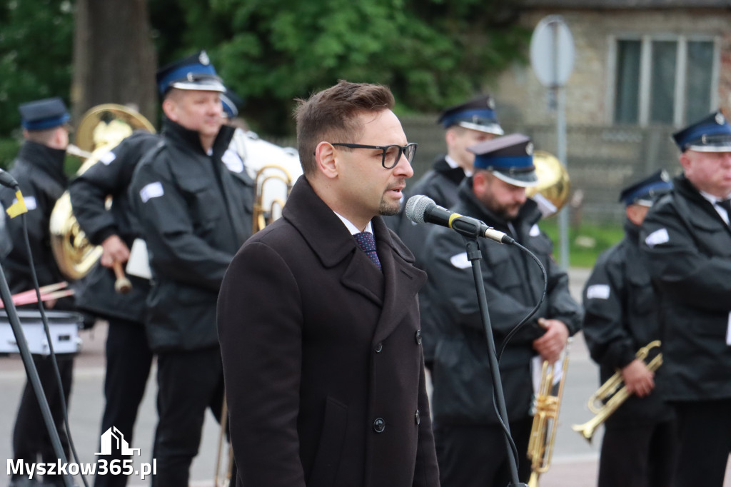Fotorelacja: Pielgrzymka Rodzin Strażackich do Sanktuarium w Leśniowie