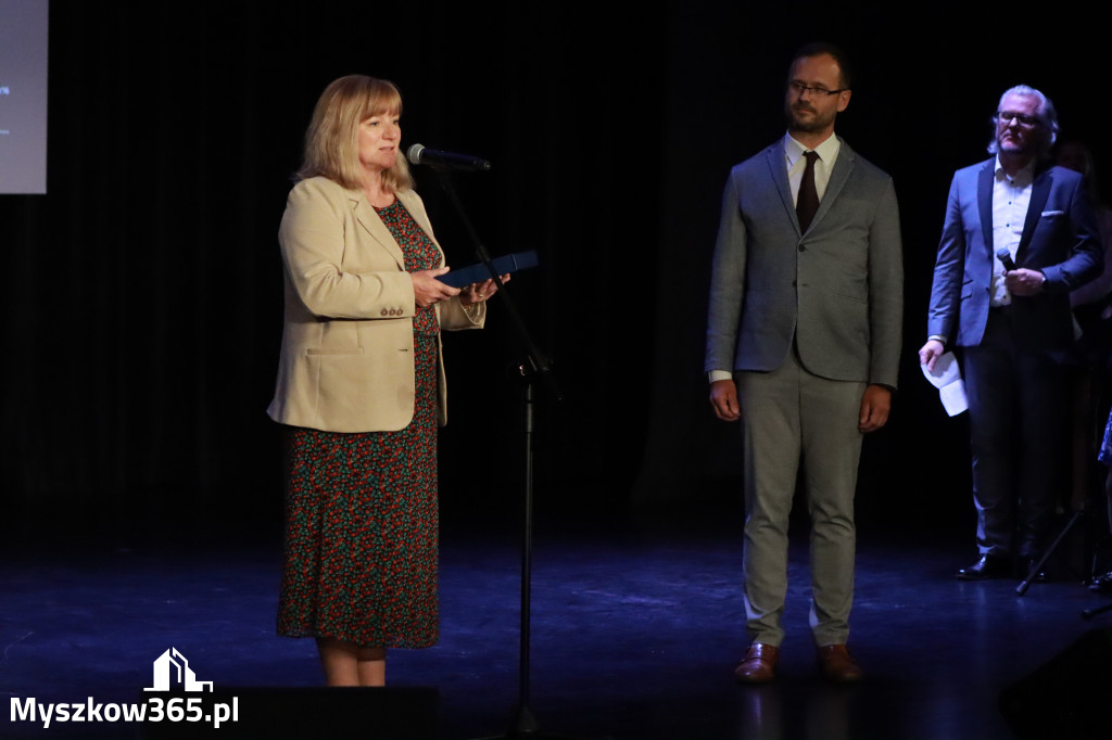 Fotorelacja: Koncert Jubileuszowy Szkoły Muzycznej w Myszkowie