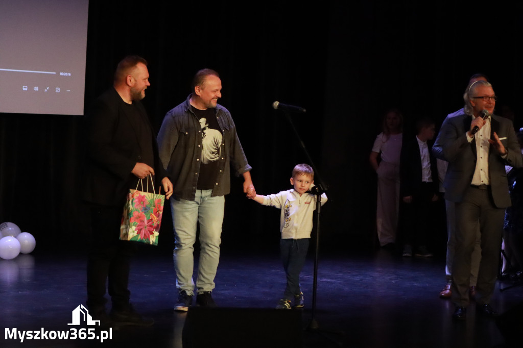 Fotorelacja: Koncert Jubileuszowy Szkoły Muzycznej w Myszkowie