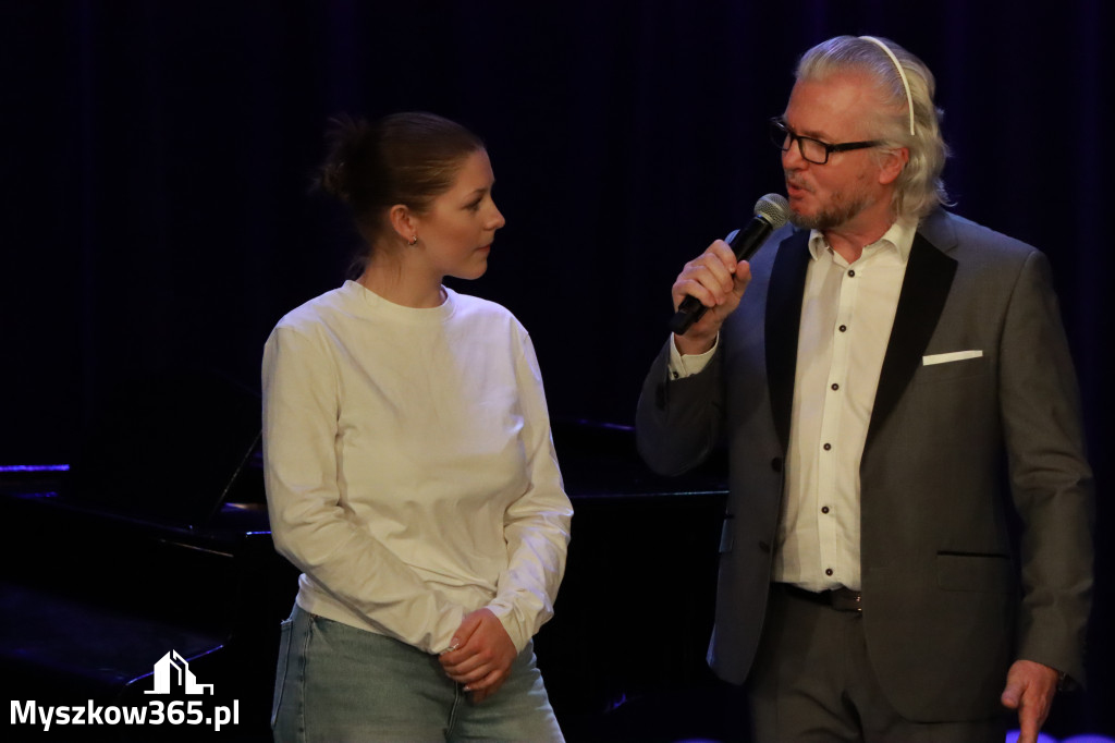 Fotorelacja: Koncert Jubileuszowy Szkoły Muzycznej w Myszkowie
