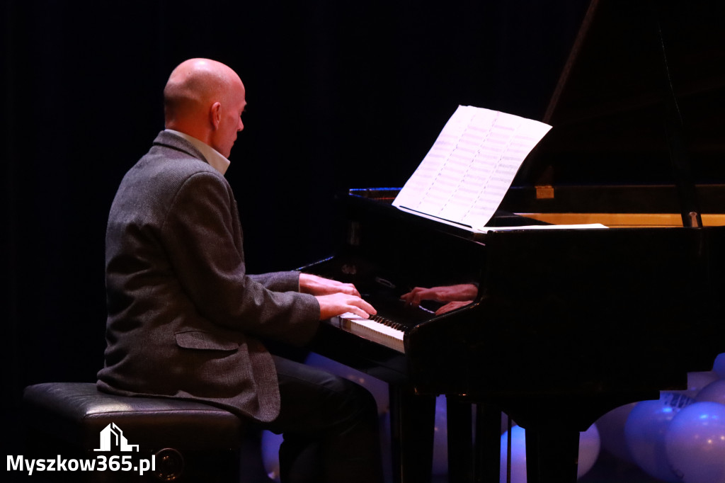 Fotorelacja: Koncert Jubileuszowy Szkoły Muzycznej w Myszkowie