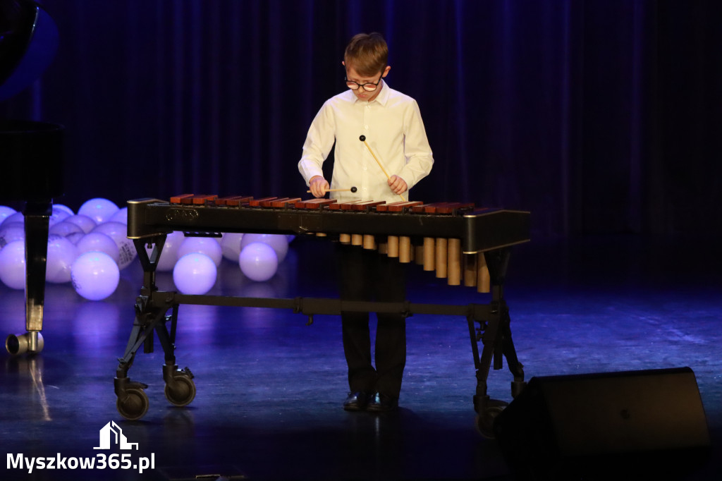 Fotorelacja: Koncert Jubileuszowy Szkoły Muzycznej w Myszkowie