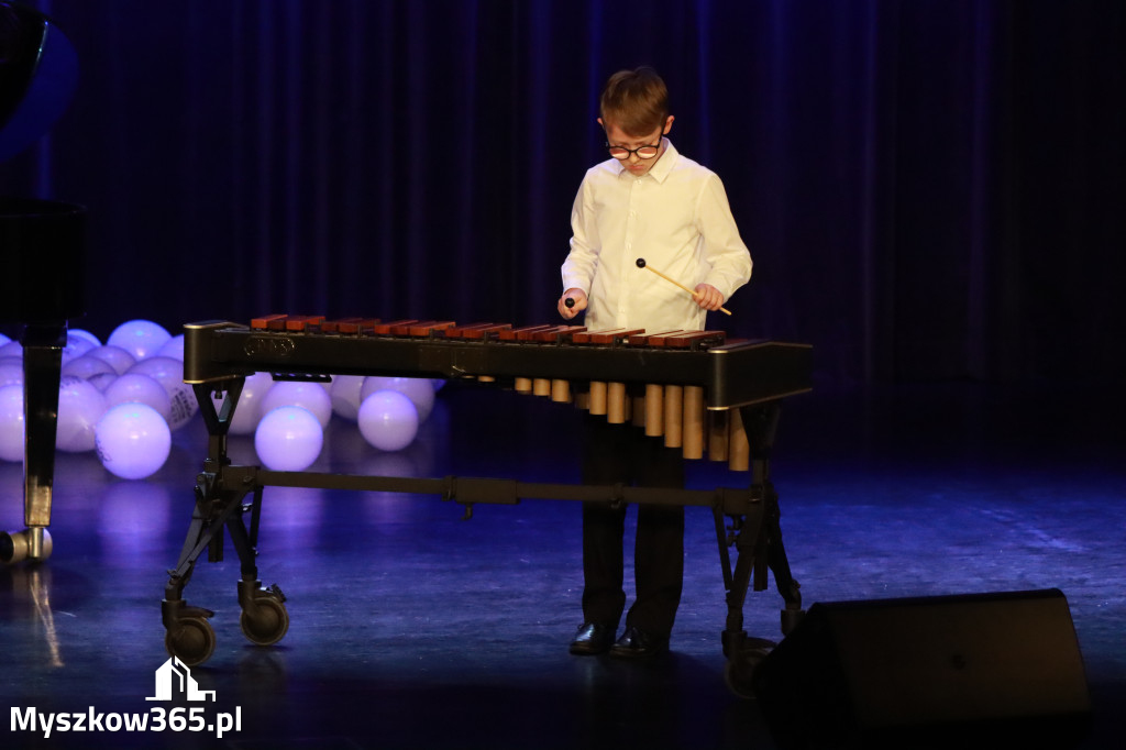 Fotorelacja: Koncert Jubileuszowy Szkoły Muzycznej w Myszkowie