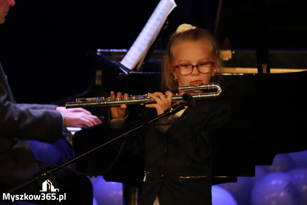 Fotorelacja: Koncert Jubileuszowy Szkoły Muzycznej w Myszkowie