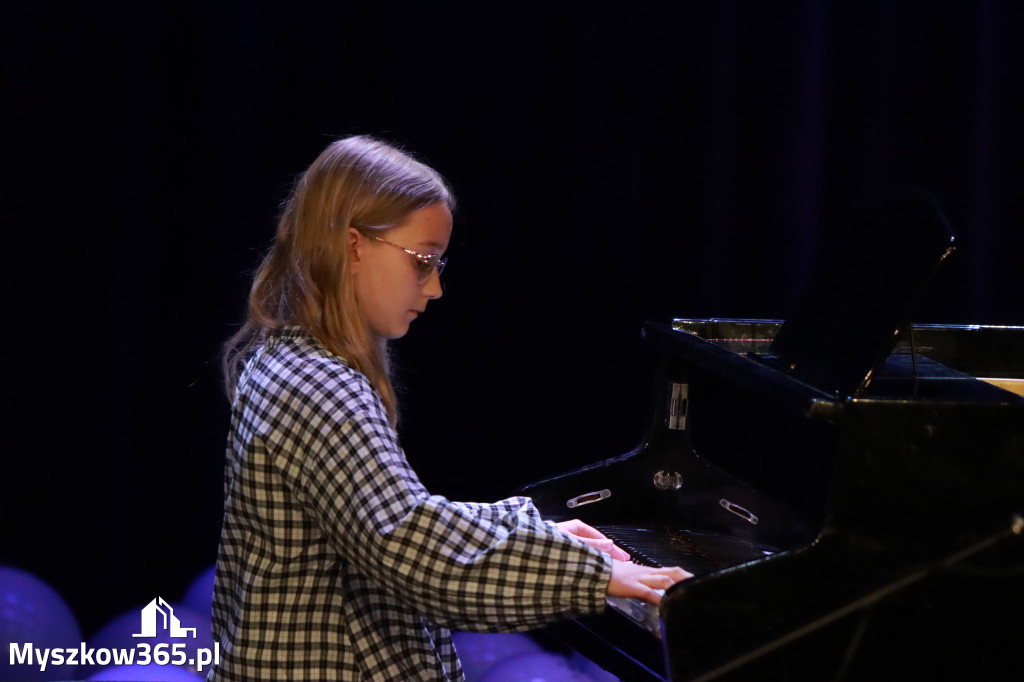 Fotorelacja: Koncert Jubileuszowy Szkoły Muzycznej w Myszkowie