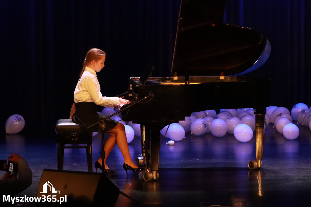 Fotorelacja: Koncert Jubileuszowy Szkoły Muzycznej w Myszkowie