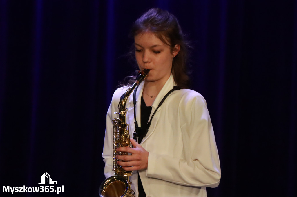 Fotorelacja: Koncert Jubileuszowy Szkoły Muzycznej w Myszkowie
