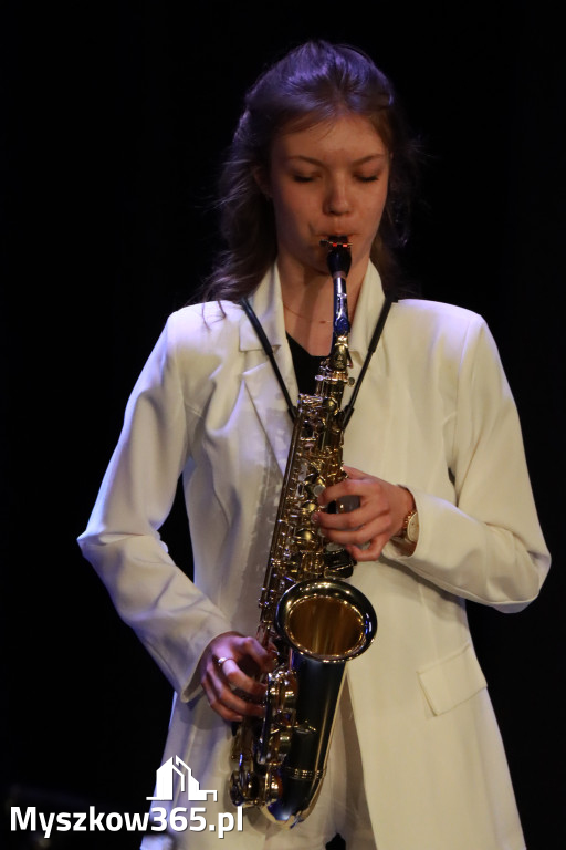 Fotorelacja: Koncert Jubileuszowy Szkoły Muzycznej w Myszkowie