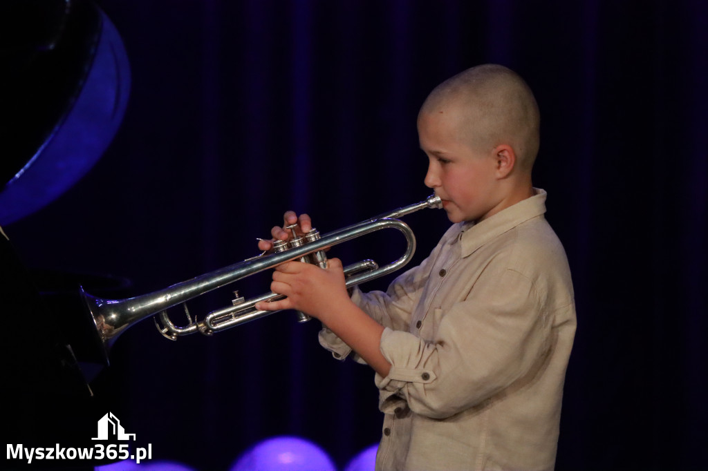 Fotorelacja: Koncert Jubileuszowy Szkoły Muzycznej w Myszkowie