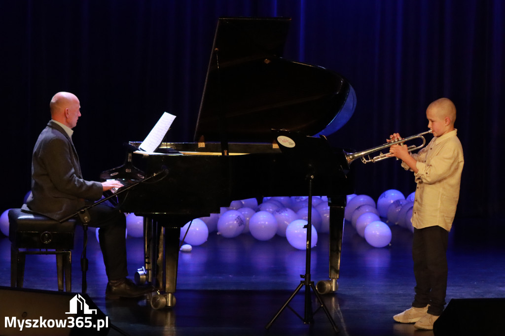 Fotorelacja: Koncert Jubileuszowy Szkoły Muzycznej w Myszkowie