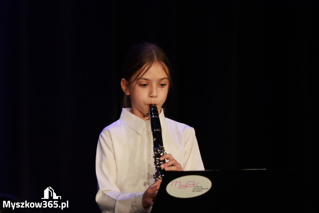 Fotorelacja: Koncert Jubileuszowy Szkoły Muzycznej w Myszkowie