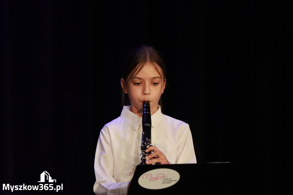 Fotorelacja: Koncert Jubileuszowy Szkoły Muzycznej w Myszkowie