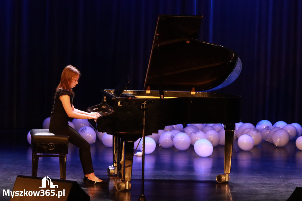Fotorelacja: Koncert Jubileuszowy Szkoły Muzycznej w Myszkowie
