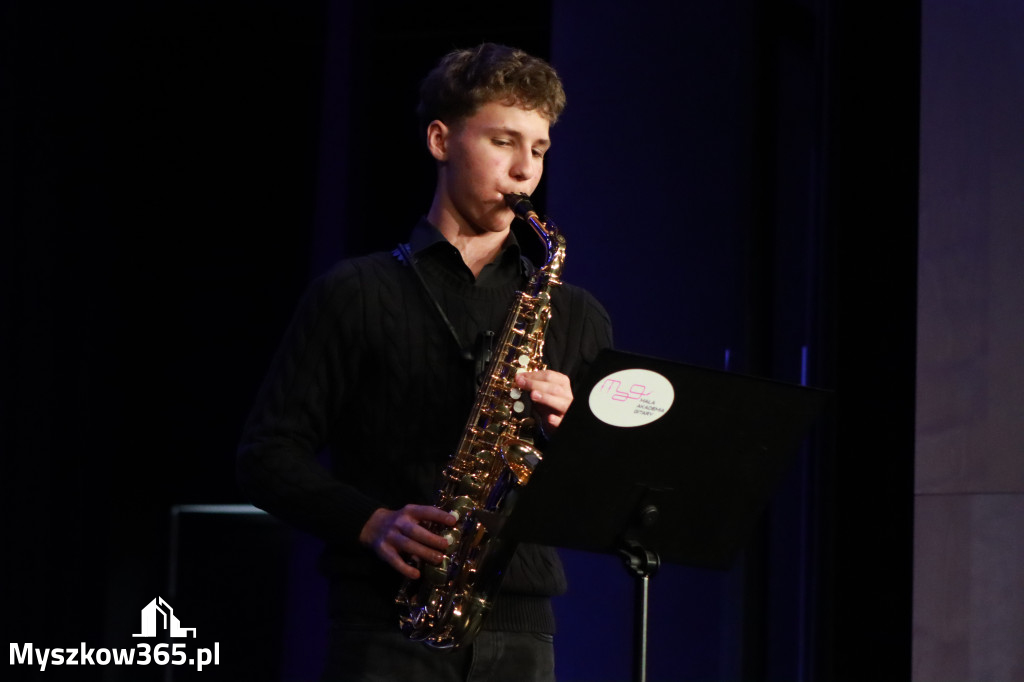 Fotorelacja: Koncert Jubileuszowy Szkoły Muzycznej w Myszkowie