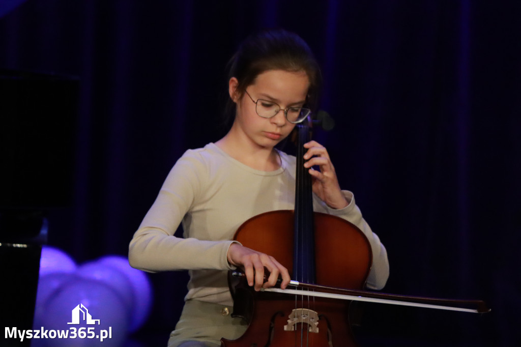 Fotorelacja: Koncert Jubileuszowy Szkoły Muzycznej w Myszkowie