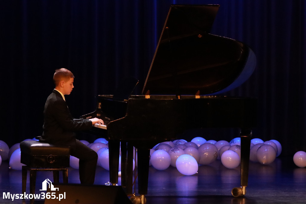 Fotorelacja: Koncert Jubileuszowy Szkoły Muzycznej w Myszkowie