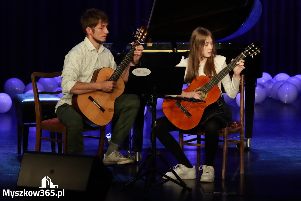 Fotorelacja: Koncert Jubileuszowy Szkoły Muzycznej w Myszkowie