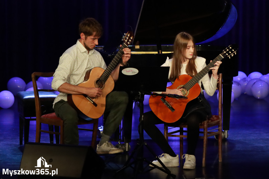 Fotorelacja: Koncert Jubileuszowy Szkoły Muzycznej w Myszkowie