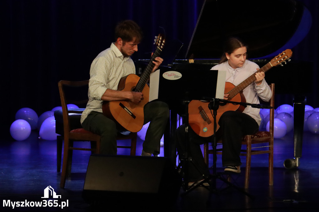 Fotorelacja: Koncert Jubileuszowy Szkoły Muzycznej w Myszkowie