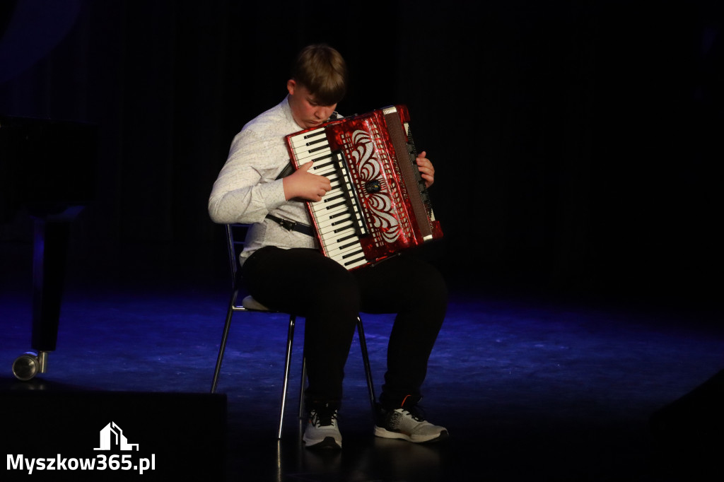 Fotorelacja: Koncert Jubileuszowy Szkoły Muzycznej w Myszkowie