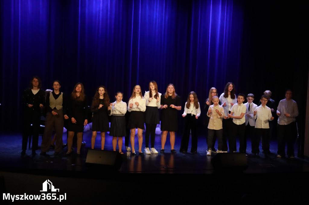 Fotorelacja: Koncert Jubileuszowy Szkoły Muzycznej w Myszkowie