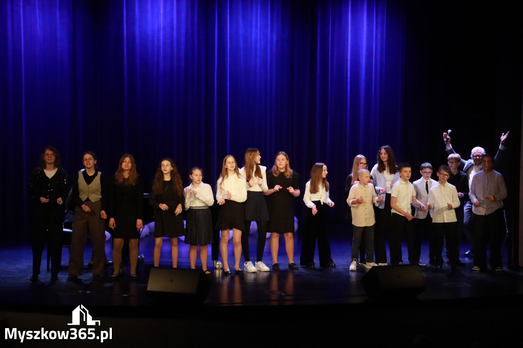Fotorelacja: Koncert Jubileuszowy Szkoły Muzycznej w Myszkowie