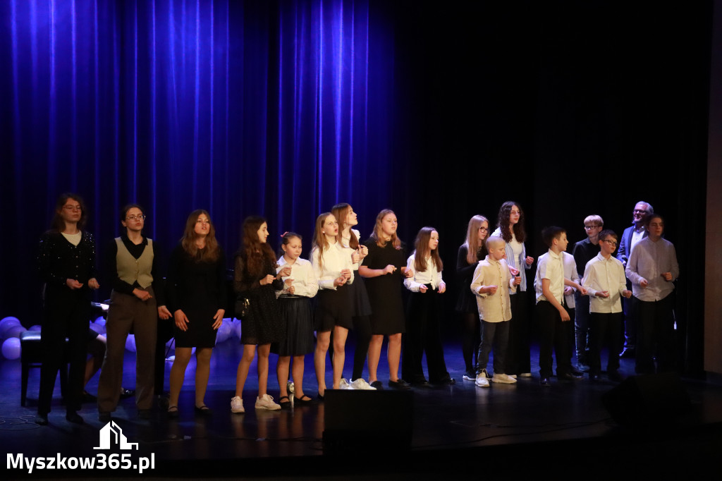 Fotorelacja: Koncert Jubileuszowy Szkoły Muzycznej w Myszkowie
